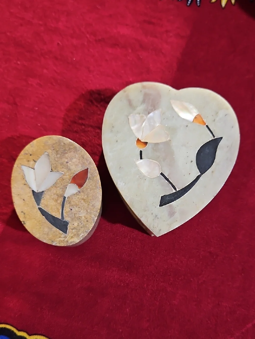 Floral Inlay Stone Oval & Heart Lidded Jewelry Trinket Boxes, Set of 2